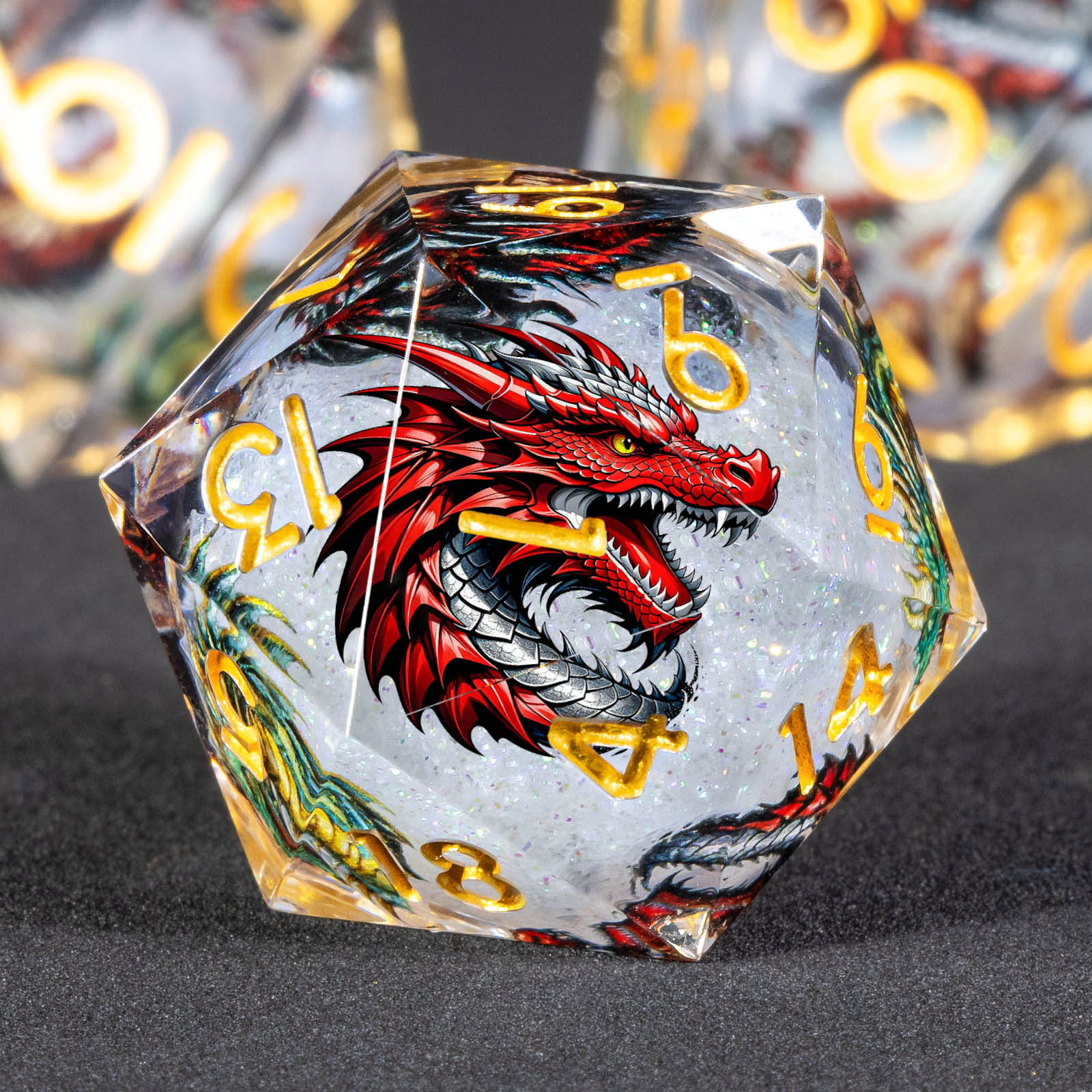 Board Game Dungeons And Dragons - D&D 다이스 세트, 날카로운 모서리의 액체